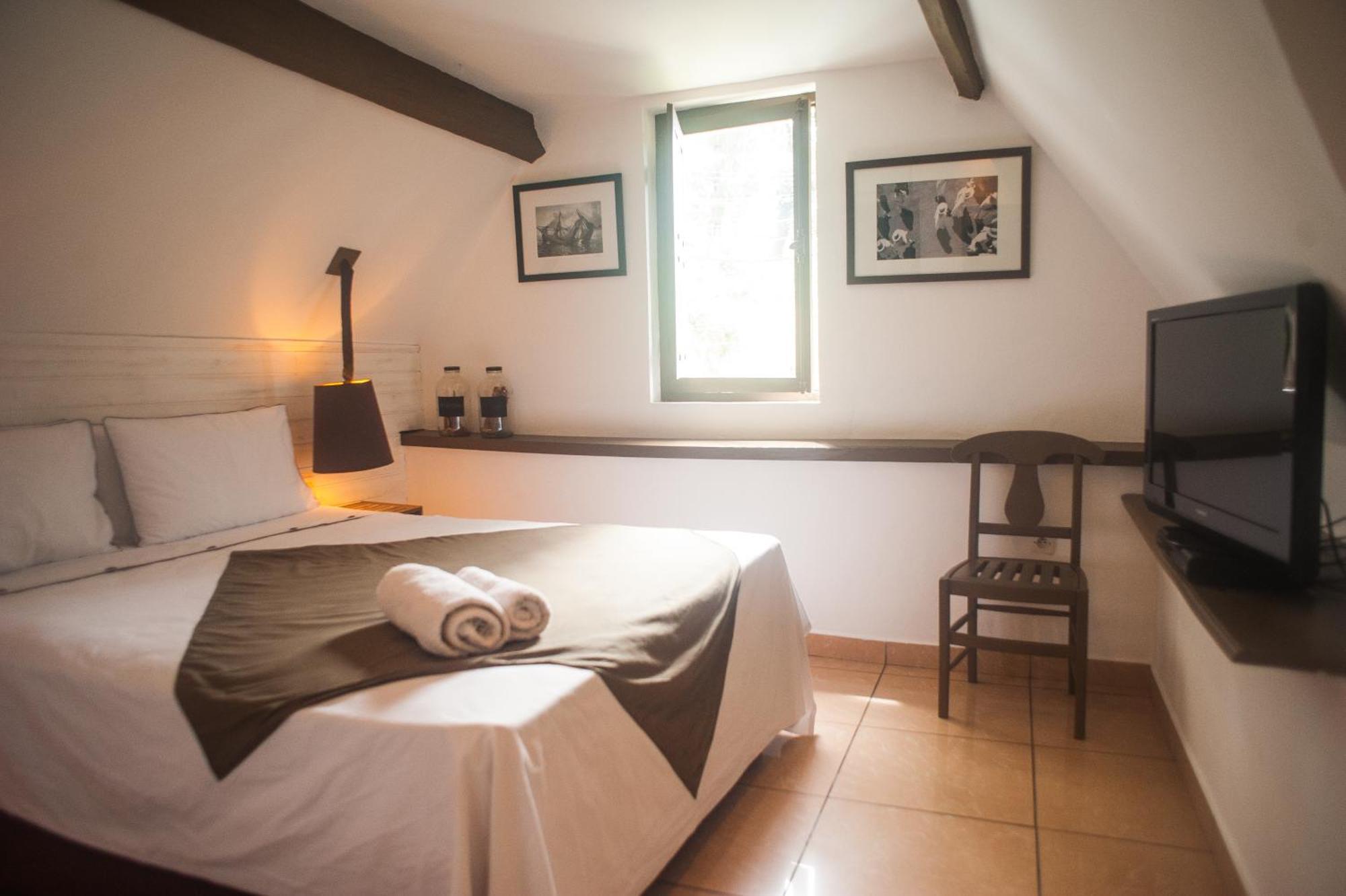 Hotel Restaurant La Ribaudiere Antananarivo Rom bilde